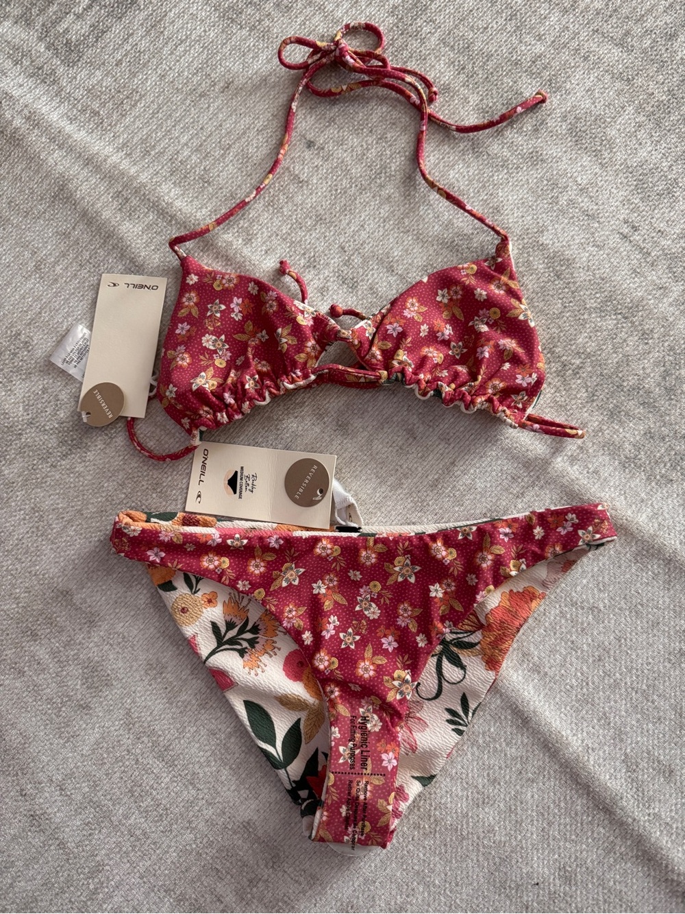 O’Neill Reversible Camellia Floral Bikini XS NWT - Picture 2 of 12